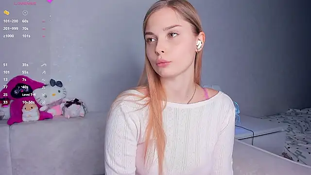 Snapshot of hidden_charm chatting on 02.09.26 hidden charm online show from 02.09.26