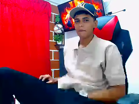 Snapshot of cristian_tayron1 chatting on 06.16.26 cristian tayron1 online show from 06.16.26