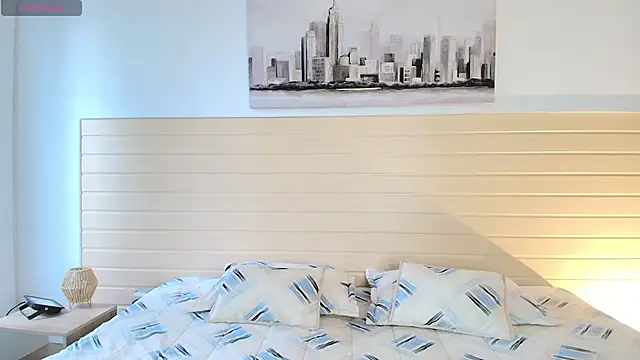 GabiHills online show from 11.29.25