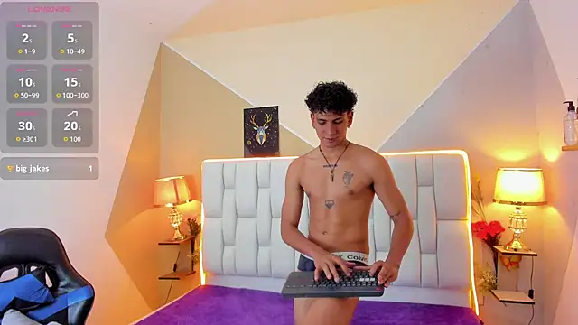 Snapshot of Adan_Oriol chatting on 10.04.25 Adan Oriol online show from 10.04.25