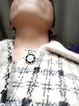 Maymay0033 online show from 11.16.25