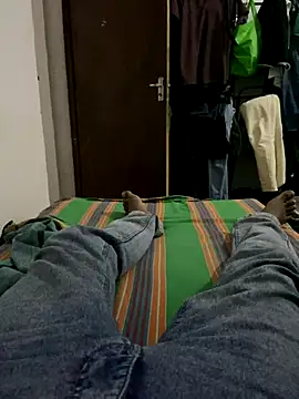 Snapshot of Senurak99 chatting on 09.09.25 Senurak99 online show from 09.09.25