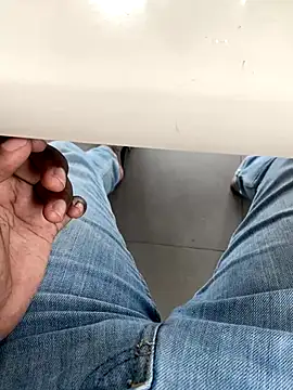 Snapshot of Senurak99 chatting on 09.18.25 Senurak99 online show from 09.18.25