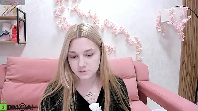 Snapshot of Sylvia_Ortiz chatting on 09.15.25 Sylvia Ortiz online show from 09.15.25