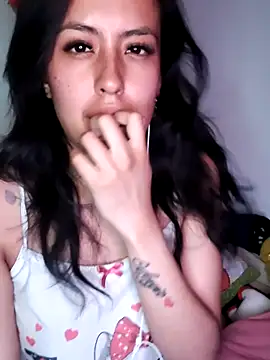 Queen Ashly online show from 09.30.25