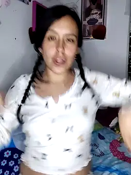 Snapshot of Queen_Ashly chatting on 06.05.26 Queen Ashly online show from 06.05.26