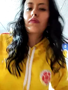 Snapshot of Queen_Ashly chatting on 06.18.26 Queen Ashly online show from 06.18.26