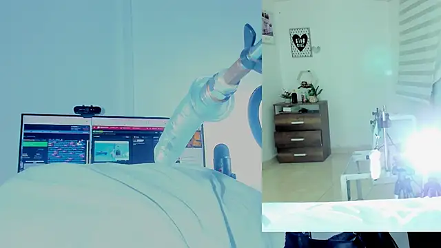 Rosy Emely online show from 01.12.26