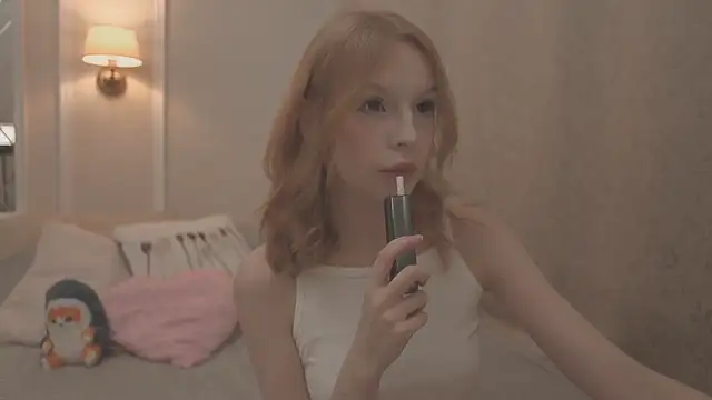 claire bennett online show from 10.09.25