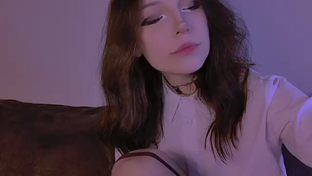 claire bennett online show from 04.21.26