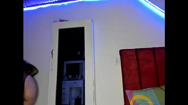 ScarletWitch X online show from 09.17.25