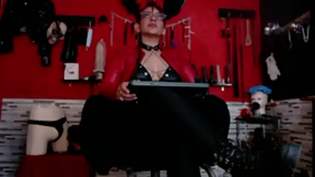 Miss Mirandaa online show from 10.21.25