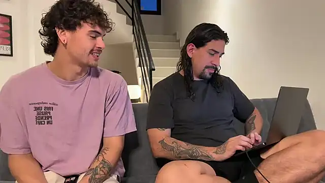 Snapshot of lenruy chatting on 06.19.26 lenruy online show from 06.19.26