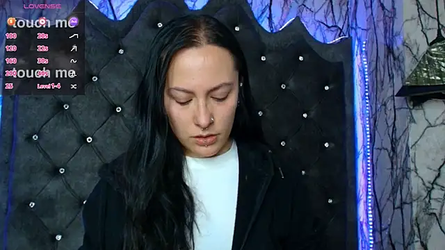 Zami Escobar of online show from 09.08.25