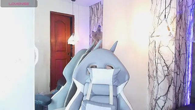 Zami Escobar of online show from 10.14.25