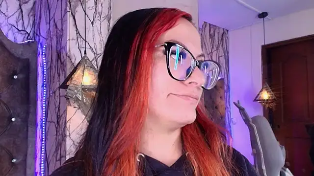 Zami Escobar of online show from 02.25.26