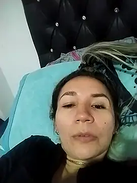 Snapshot of Ms_lunaRose chatting on 10.05.25 Ms lunaRose online show from 10.05.25
