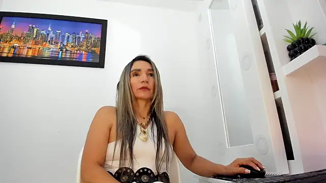 Ms lunaRose online show from 02.25.26