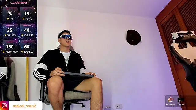 sotooliver3 online show from 10.10.25