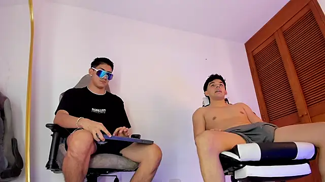 sotooliver3 online show from 11.22.25