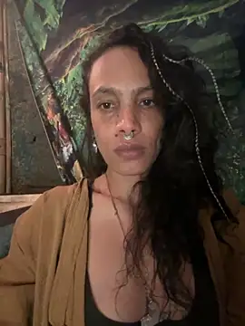 Snapshot of Heraaah chatting on 10.15.25 Heraaah online show from 10.15.25