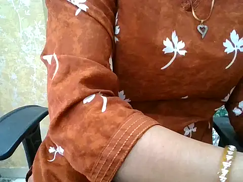 Roshani hoty online show from 05.22.26
