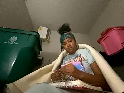 princesslivv online show from 10.28.25