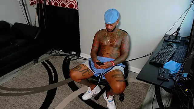 SLANGONDEMHOES online show from 12.01.25