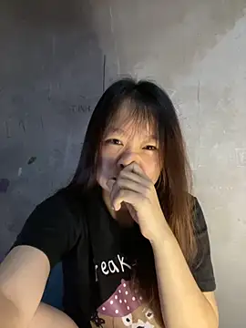 Snapshot of Hinne07 chatting on 11.14.25 Hinne07 online show from 11.14.25