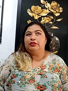 curvy diva  online show from 10.05.25