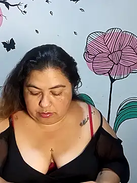 curvy diva  online show from 10.08.25