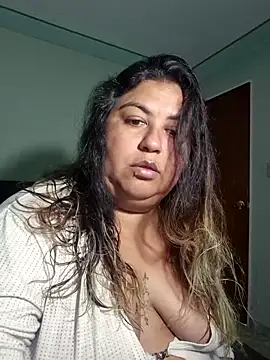 Snapshot of curvy_diva_ chatting on 03.09.26 curvy diva online show from 03.09.26