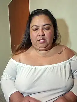 Snapshot of curvy_diva_ chatting on 03.28.26 curvy diva online show from 03.28.26