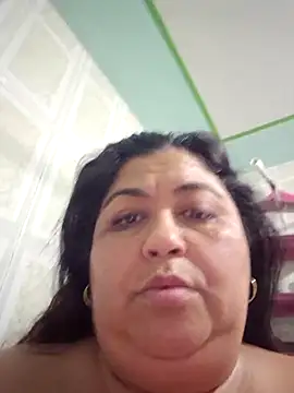 Snapshot of curvy_diva_ chatting on 04.06.26 curvy diva online show from 04.06.26