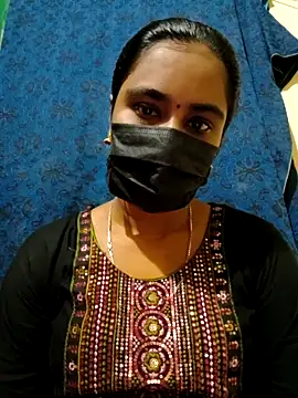 mini-queen online show from 10.27.25