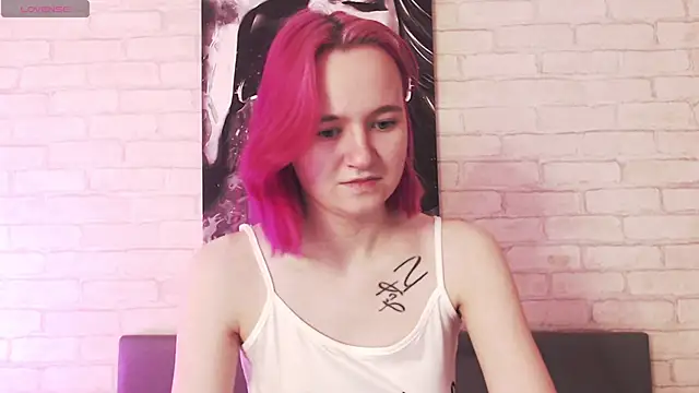 Snapshot of Ericha_Stone chatting on 09.10.25 Ericha Stone online show from 09.10.25