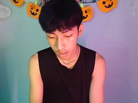 Snapshot of Make_your_ladyxx chatting on 10.17.25 Make your ladyxx online show from 10.17.25