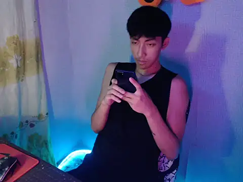 Snapshot of Make_your_ladyxx chatting on 10.23.25 Make your ladyxx online show from 10.23.25