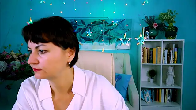 HelenBeler online show from 11.25.25