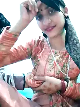 Snapshot of Pahadi_couple chatting on 10.18.25 Pahadi couple online show from 10.18.25