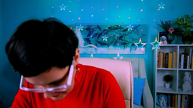 Snapshot of LauraDavidsons chatting on 10.24.25 LauraDavidsons online show from 10.24.25