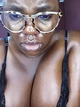 TheSpiceyQueen online show from 04.01.26