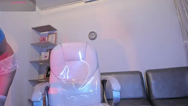 Angeel of lust online show from 10.28.25