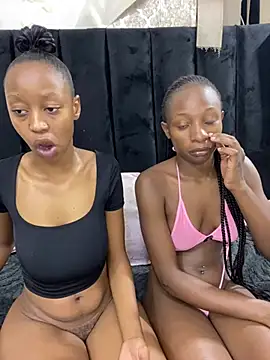 SexyPetitex25 online show from 02.20.26