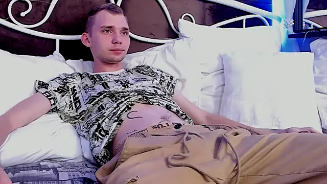 Snapshot of TimBlaks chatting on 09.24.25 TimBlaks online show from 09.24.25