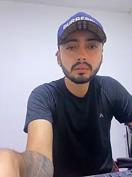 Snapshot of cristopher_wallacee chatting on 11.03.25 cristopher wallacee online show from 11.03.25