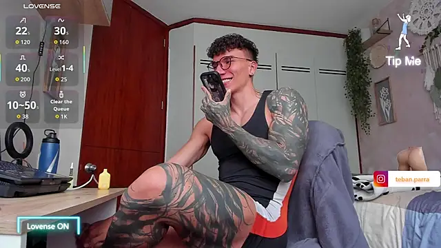 estebandi do online show from 10.08.25