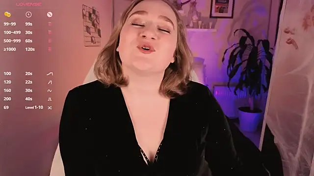 Kitty Rest  online show from 10.21.25