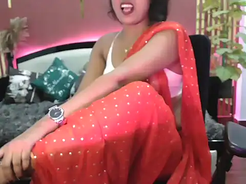 Snapshot of shaalu_sharma chatting on 10.08.25 shaalu sharma online show from 10.08.25
