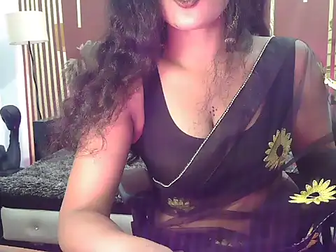 Snapshot of shaalu_sharma chatting on 10.13.25 shaalu sharma online show from 10.13.25